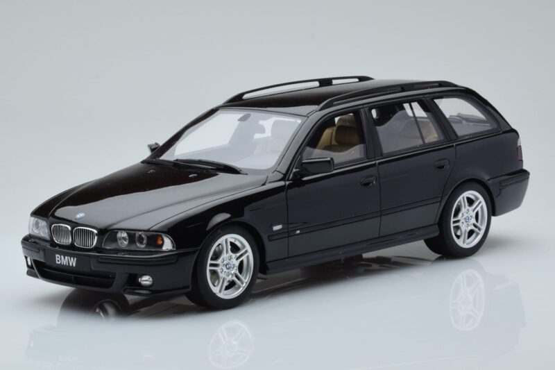BMW 540 E39 Touring M Package Czarny Otto 1:18 OT1013 Żywica