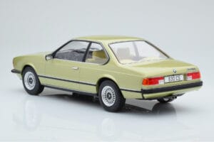 BMW 628 CSi E24 Jasnozielony MCG 1:18 MCG18163 Metal — zdjęcie 4 z 5