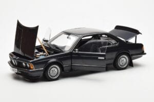 BMW 635 CSi E24 Diamant Czarny Metaliczny AUTOart 1:18 70521 Metal — zdjęcie 2 z 8