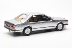 BMW 635 CSi E24 Srebrny Otto 1:18 OT313 Żywica — zdjęcie 2 z 6