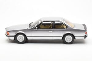 BMW 635 CSi E24 Srebrny Otto 1:18 OT313 Żywica — zdjęcie 3 z 6