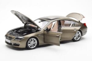 BMW 650i F06 Gran Coupe Frozen Brązowy Metallic Paragon 1:18 80432218742 Metal — zdjęcie 2 z 8