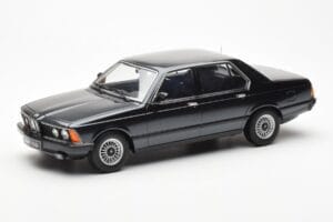 BMW 733i E23 Czarny Metallic KK-Scale 1:18 KKDC180101 Metal