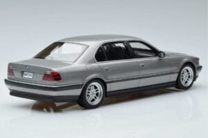 BMW 7 Series E38 750iL Otto 1:18 OT952 Żywica — zdjęcie 2 z 6