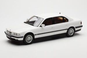 BMW 750iL E38 Asia Exclusive Biały Otto 1:18 OT836 Żywica
