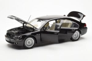 BMW 760Li E66 Czarny Kyosho 1:18 08572BK Metal — zdjęcie 2 z 9