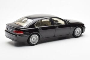 BMW 760Li E66 Czarny Kyosho 1:18 08572BK Metal — zdjęcie 3 z 9