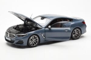 BMW 850i G15 Barcelona Blue Metallic Norev 1:18 80432450995 Metal — zdjęcie 2 z 8