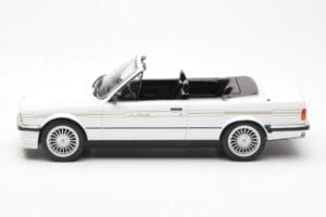 BMW Alpina C2 2.7 E30 Kabriolet Biały MCG 1:18 MCG18383 Metal — zdjęcie 3 z 6