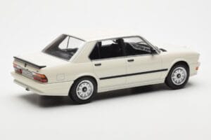BMW M535i E28 Biały Norev 1:18 183260 Metal — zdjęcie 2 z 6