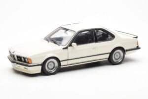 BMW M635 CSi E24 Biały Dealer Edition AUTOart 1:18 80430145829 Metal