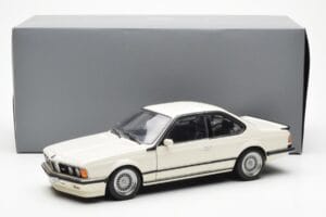BMW M635 CSi E24 Biały Dealer Edition AUTOart 1:18 80430145829 Metal — zdjęcie 8 z 8