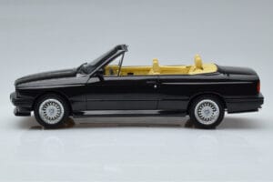 BMW M3 E30 Kabriolet Czarny Otto 1:18 OT1012 Żywica — zdjęcie 3 z 6