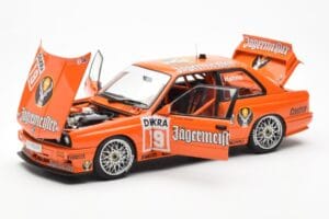 BMW M3 E30 #19 A. Hahne Jägermeister DTM 1992 AUTOart 1:18 89248 Metal — zdjęcie 2 z 8
