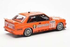 BMW M3 E30 #19 A. Hahne Jägermeister DTM 1992 AUTOart 1:18 89248 Metal — zdjęcie 3 z 8