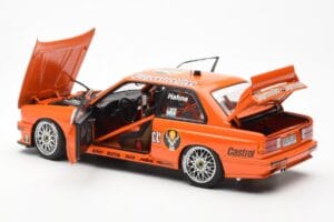 BMW M3 E30 #19 A. Hahne Jägermeister DTM 1992 AUTOart 1:18 89248 Metal — zdjęcie 5 z 8
