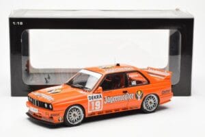 BMW M3 E30 #19 A. Hahne Jägermeister DTM 1992 AUTOart 1:18 89248 Metal — zdjęcie 8 z 8