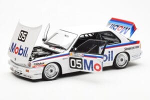 BMW M3 E30 #5 P. Brock Mobil ATCC 1988 AUTOart 1:18 88845 Metal — zdjęcie 2 z 8