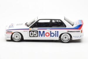 BMW M3 E30 #5 P. Brock Mobil ATCC 1988 AUTOart 1:18 88845 Metal — zdjęcie 4 z 8