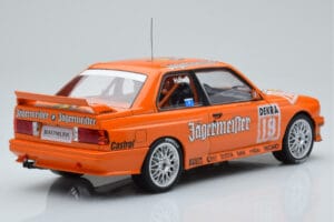 BMW M3 E30 Jagermeister #19 A. Hahne DTM Nurburgring 1992 IXO 1:18 18RMC082A Metal — zdjęcie 2 z 6