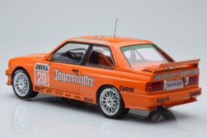 BMW M3 E30 Jagermeister #20 W. Gardner DTM Nurburgring 1992 IXO 1:18 18RMC082B Metal — zdjęcie 5 z 6