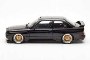 BMW M3 E30 Sport Evolution Czarny Custom Wheels AUTOart 1:18 70562 Metal — zdjęcie 4 z 8
