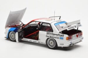 BMW M3 E30 #3 J. Cecotto Warsteiner DTM 1991 AUTOart 1:18 89145 Metal — zdjęcie 5 z 8