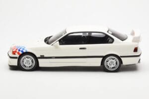 BMW M3 E36 Lightweight Biały Otto 1:18 OT569 Żywica — zdjęcie 3 z 6