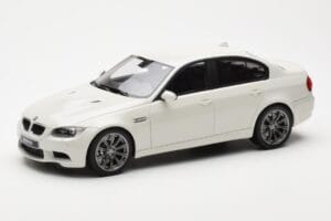 BMW M3 E90 Sedan Biały GT Spirit 1:18 GT053 Żywica