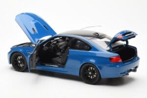BMW M3 E92 Laguna Seca Blue Kyosho 1:18 08734LBL Metal — zdjęcie 5 z 8