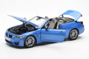 BMW M4 F83 Kabriolet Yas Marina Niebieski Paragon 1:18 80432339612 Metal — zdjęcie 2 z 8