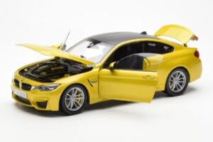 BMW M4 F82 Austin Żółty Metallic Paragon 1:18 80432339606 Metal — zdjęcie 2 z 8