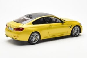 BMW M4 F82 Austin Żółty Metallic Paragon 1:18 80432339606 Metal — zdjęcie 3 z 8