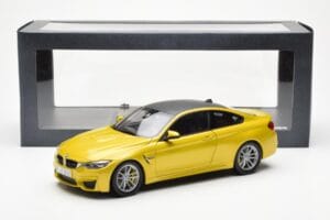 BMW M4 F82 Austin Żółty Metallic Paragon 1:18 80432339606 Metal — zdjęcie 8 z 8