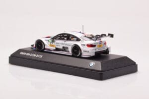 BMW M4 F82 #77 M. Tomczyk BMW M Performance Parts DTM 2015 Minichamps 1:43 80422405594 Metal — zdjęcie 3 z 4