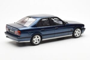 BMW M5 E34 Niebieski Metallic Otto 1:18 OT576 Żywica — zdjęcie 2 z 6