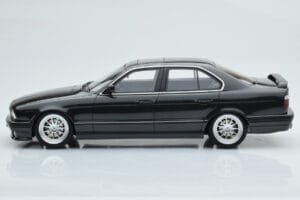 BMW M5 E34 Hartge Czarny Otto 1:18 OT362B Żywica — zdjęcie 3 z 6