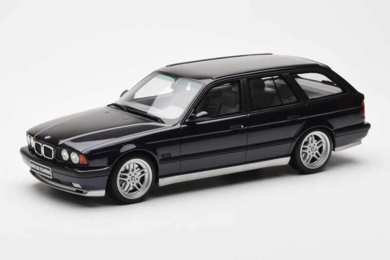BMW M5 E34 Touring Diamond Czarny Otto 1:18 OT198 Żywica