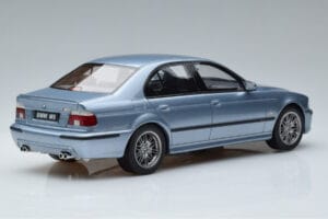 BMW M5 E39 Silverwater Niebieski Otto 1:18 OT554 Żywica — zdjęcie 2 z 6