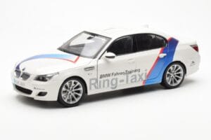 BMW M5 E60 Ring Taxi Nurburgring Kyosho 1:18 08593RT Metal