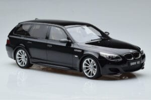 BMW M5 E61 Touring Czarny Otto 1:18 OT1020 Żywica — zdjęcie 4 z 6