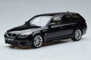BMW M5 E61 Touring Czarny Otto 1:18 OT1020 Żywica