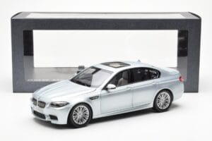 BMW M5 F10 Silverstone Srebrny Paragon 1:18 80432186353 Metal — zdjęcie 8 z 8