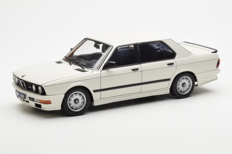 BMW M535i E28 Alpine Biały AUTOart 1:18 75161 Metal