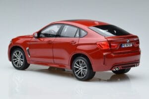 BMW X6M F86 Czerwony Norev 1:18 183242 Metal — zdjęcie 6 z 7
