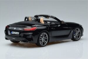 BMW Z4 G29 Czarny Metalik Norev 1:18 183272 Metal — zdjęcie 3 z 7