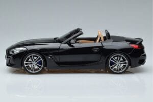 BMW Z4 G29 Czarny Metalik Norev 1:18 183272 Metal — zdjęcie 4 z 7
