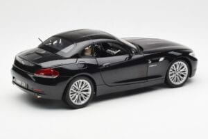 BMW Z4 E89 Spider Czarny Metaliczny Kyosho 1:18 08771BK Metal — zdjęcie 4 z 9