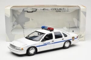 Chevrolet Caprice Cheyenne Policja UT Models 1:18 21025 Metal — zdjęcie 6 z 6