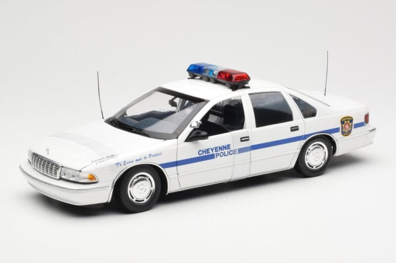 Chevrolet Caprice Cheyenne Policja UT Models 1:18 21025 Metal